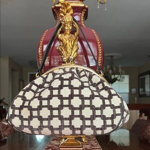 Vintage Elegant Brown and Cream Women's Satchel hand bag